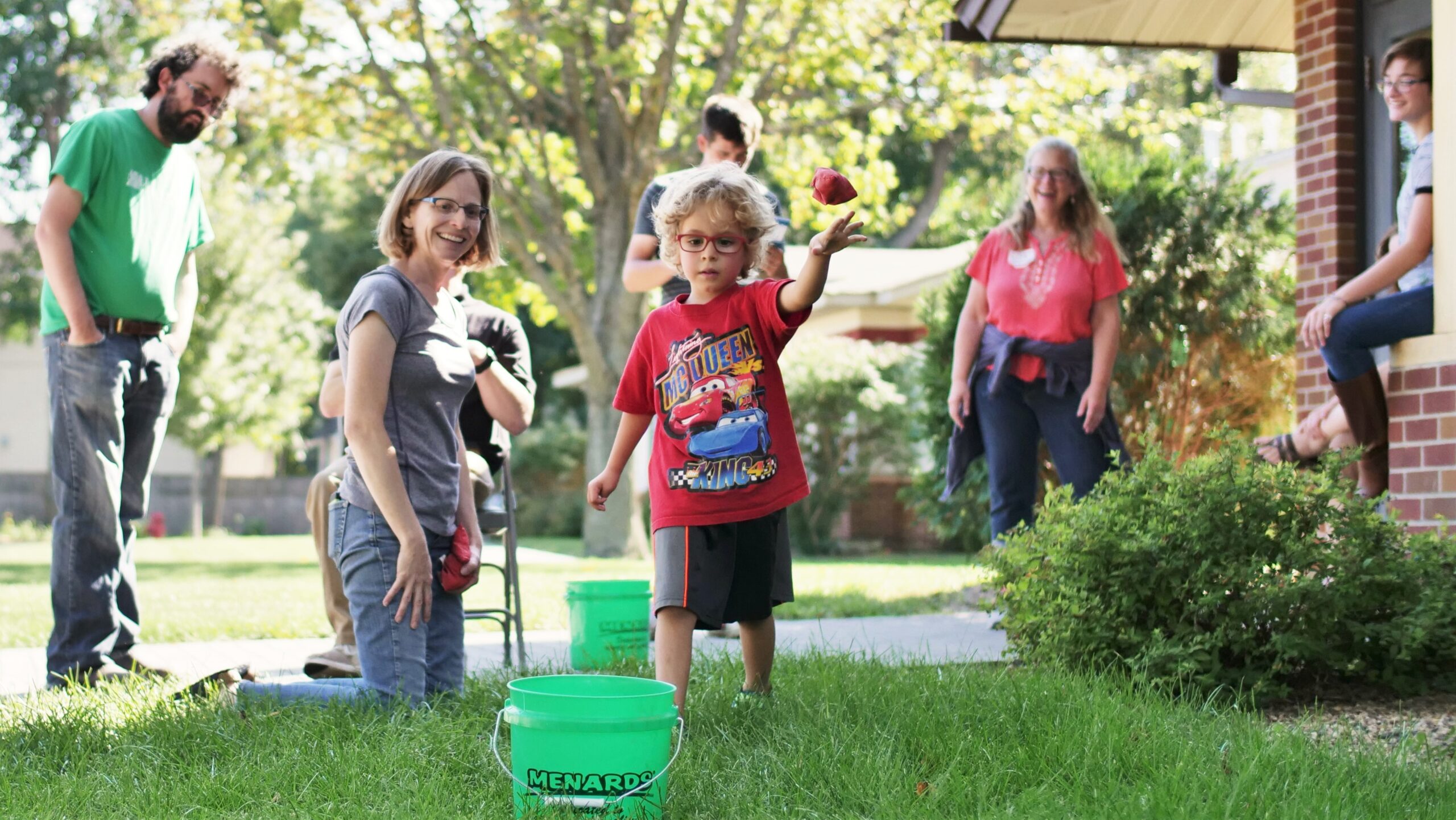 family-plays-game-outside